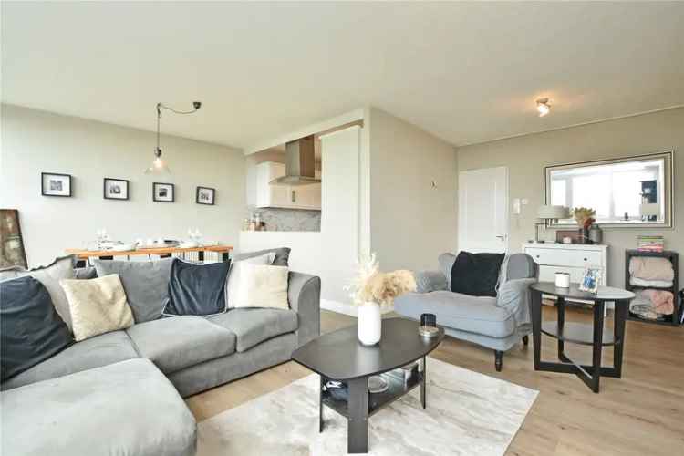 Apartment For Sale in Leeds, England