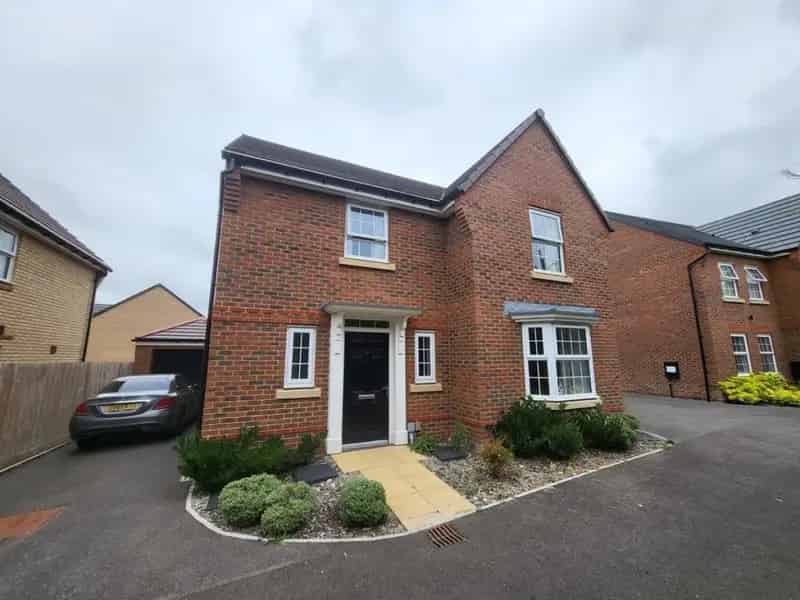 4 bedroom House
 To Rent