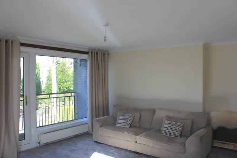 2 Bedroom Flat House to Rent Near Bellahouston Park