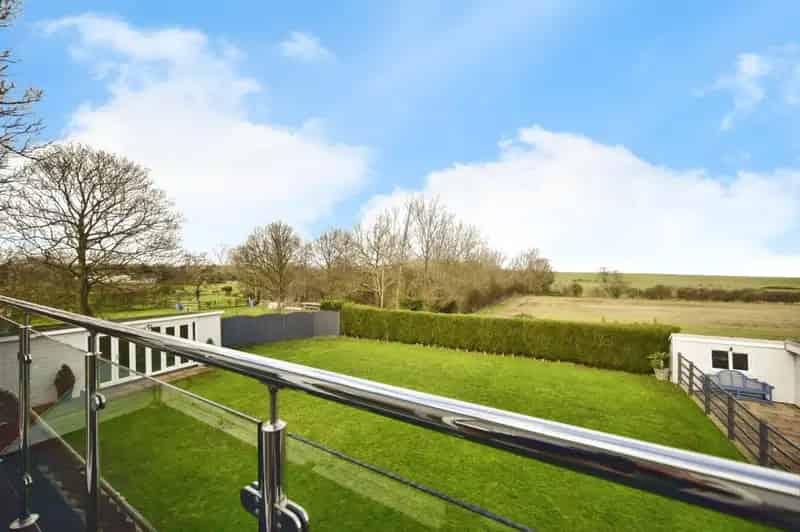 Coastal 4-Bed Home with Indoor Pool and Sea Views