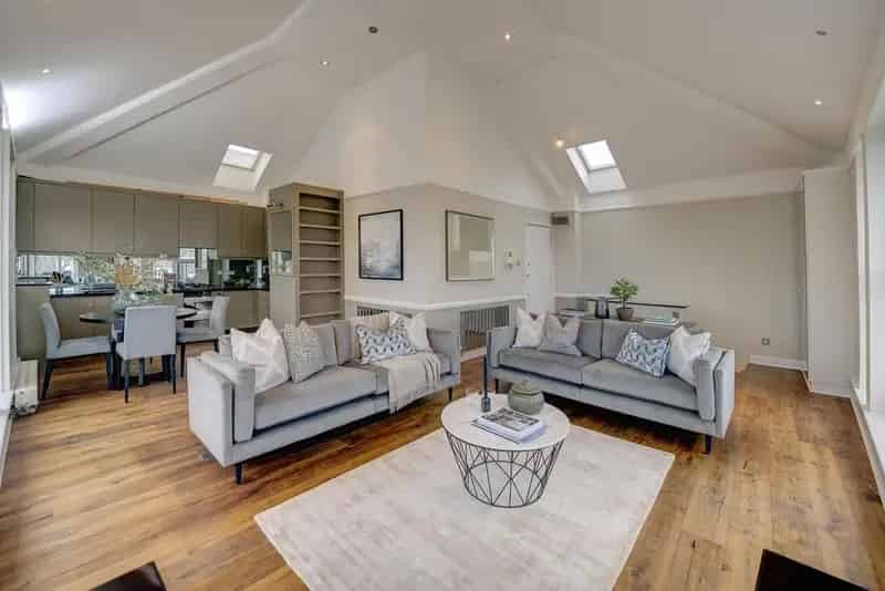 Three Bedroom Penthouse Apartment in Notting Hill
