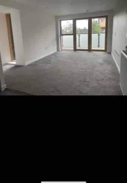2-Bedroom Apartment Near Central Line Station