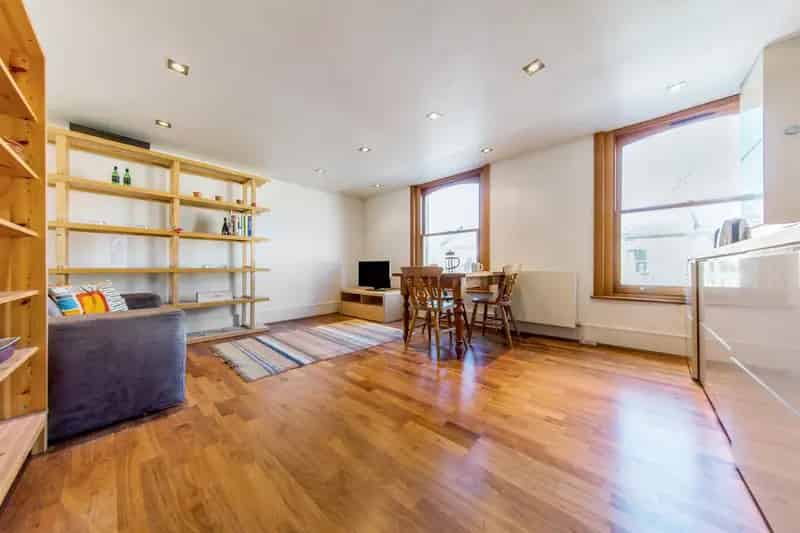 2 Bedroom Flat Brixton Top Floor Victorian Apartment