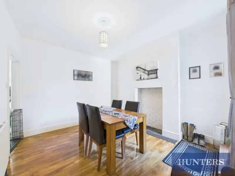 5 Bedroom House Near South Side Beach