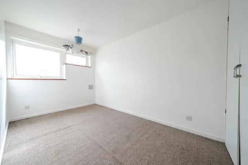 Flat For Sale , London, England