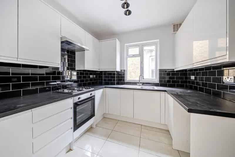 Flat For Sale , London, England