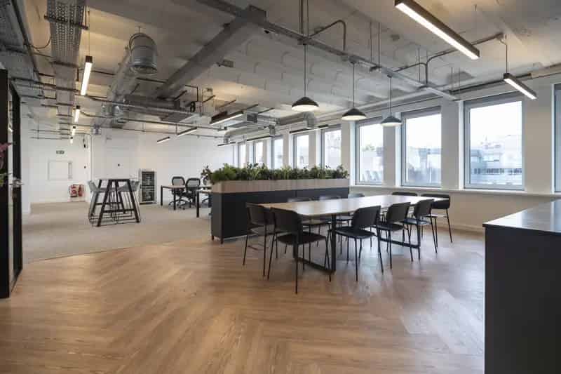 Fully Fitted Office Space in EC4 London
