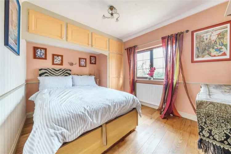 3 Bedroom Bungalow For Sale