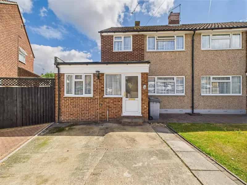 4 Bedroom Semi Detached House For Sale Mid Essex