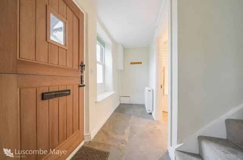 2 Bed Cottage For Sale - Recently Renovated with Garden and Garage