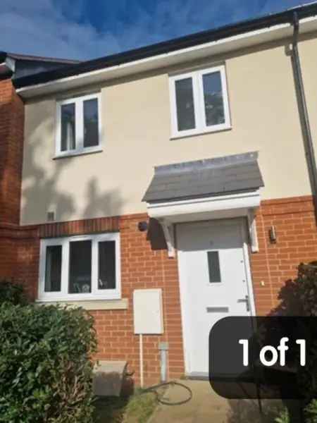 House For Rent in Surrey Heath, England