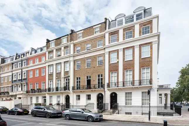 Belgravia Maisonette 5-6 Bedroom Triplex Apartment for Sale