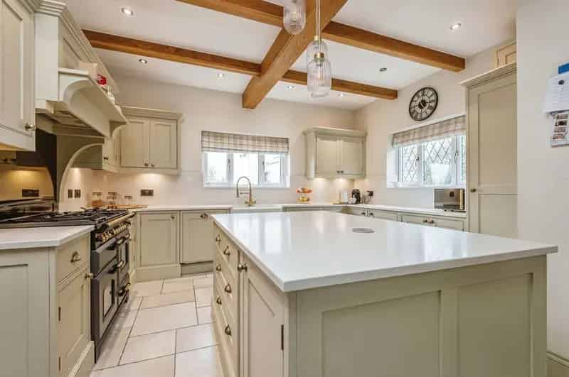 6 Bedroom Detached House for Sale Tingley West Yorkshire