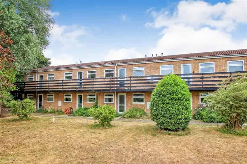 2 Bedroom Flat for Sale Cambridge