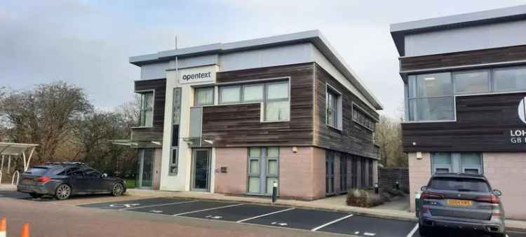 Modern Office Building near M5 Junctions 6 & 7