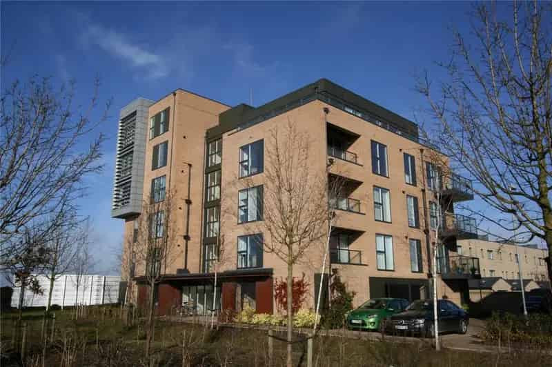 2 Bedroom Apartment for Sale near Addenbrooke's Hospital Cambridge