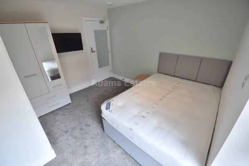 1 Bedroom House Share Reading West En-Suite Room All Bills Included