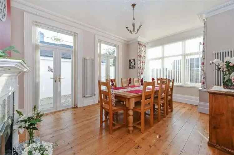 5 Bed Detached House for Sale