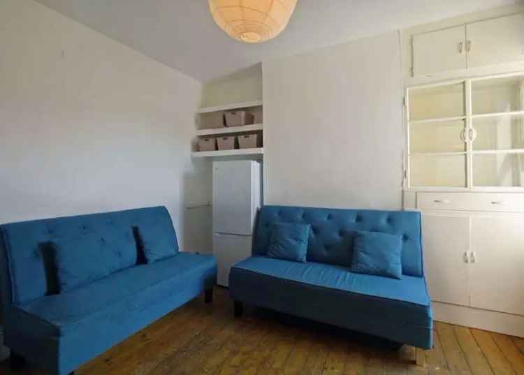 5 Bedroom Terraced House Near Brighton