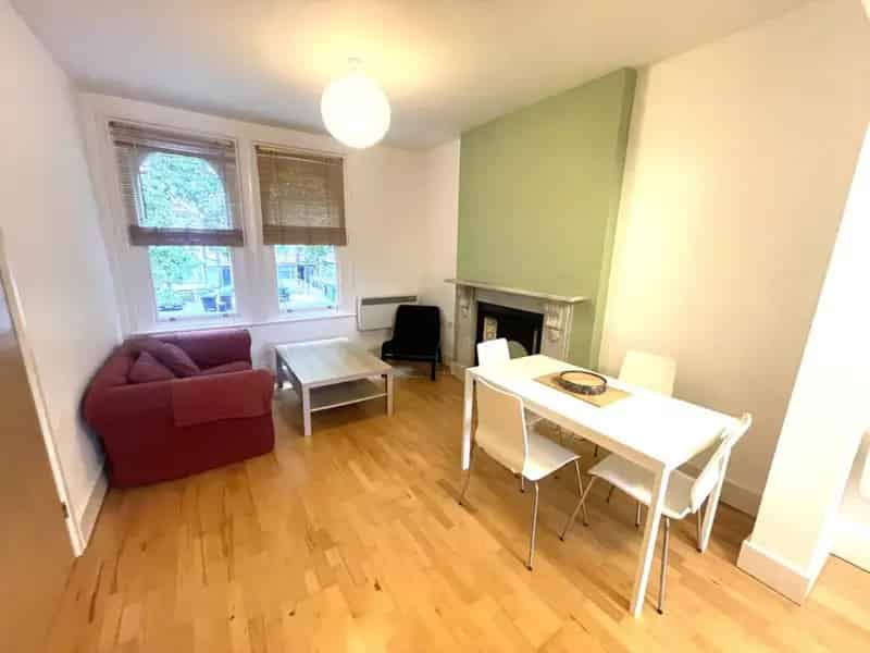 1 Bedroom Flat To Rent Available 01102025