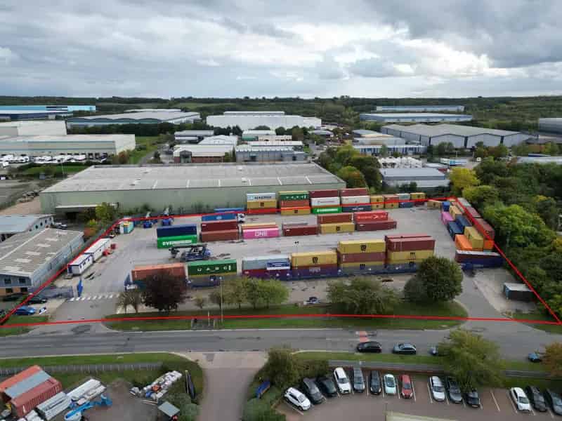 Secure Hardstanding Site - HGV Parking & Open Storage - M1 Access