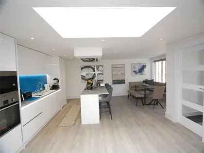 3 Bedroom Furnished Flat 202m² Aberdeen
