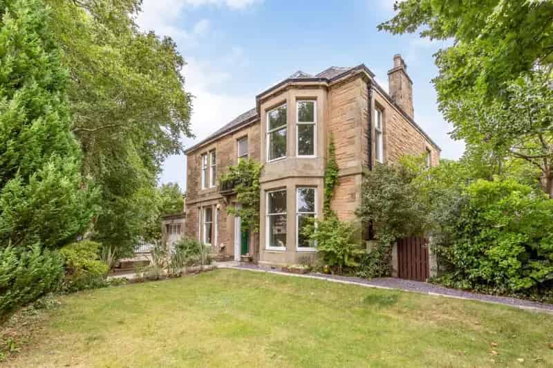 5 Bedroom Detached House for Sale in Edinburgh