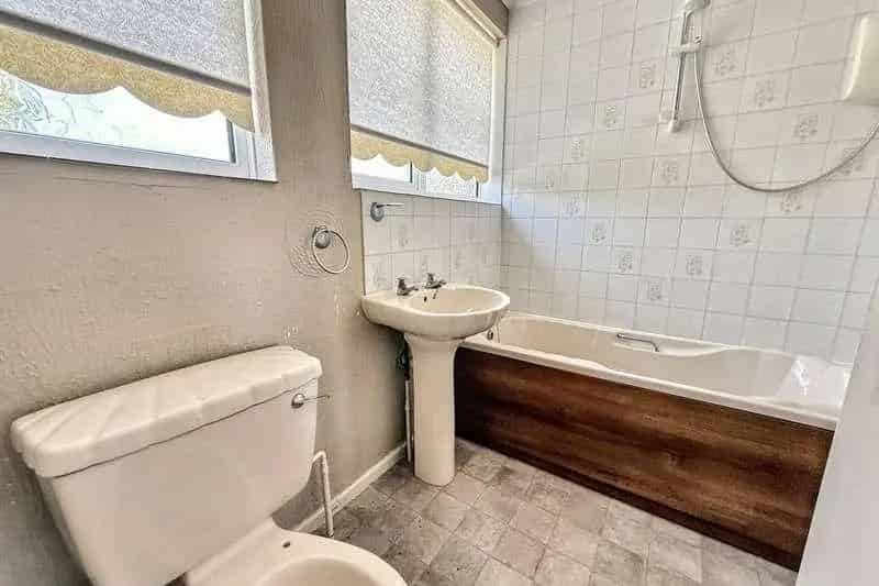 3 Bed Semi-Detached Bungalow For Sale
