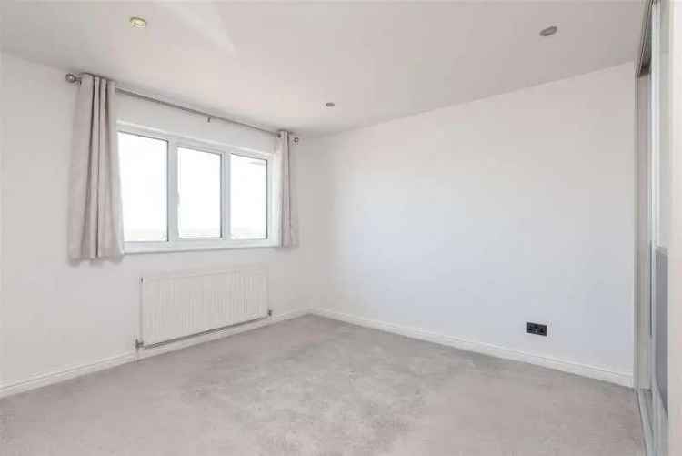 3 Bed Detached House For Sale