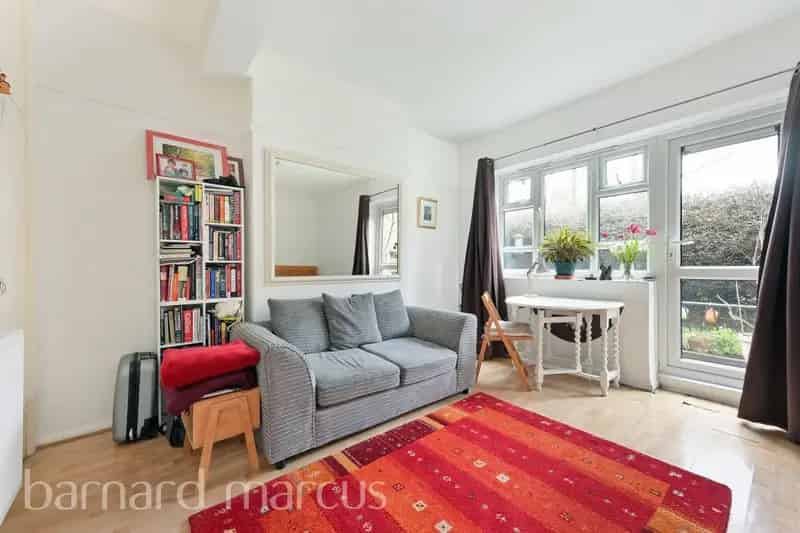 Flat For Rent , London, England