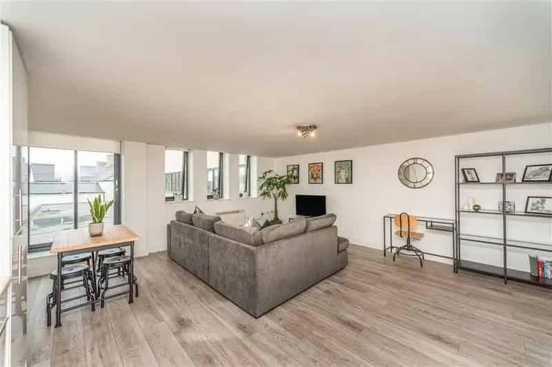 2 Bedroom Furnished Apartment Canton Cardiff
