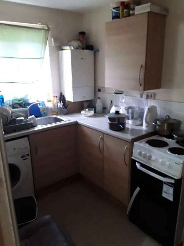 1 Bedroom Flat Near Trafford Centre Manchester