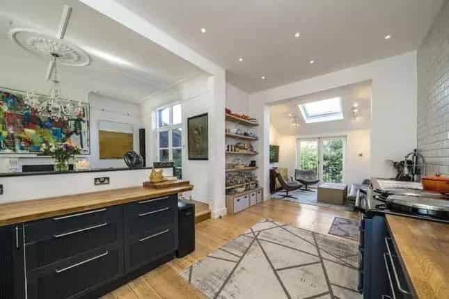 Edwardian Family Home Streatham Common SW16