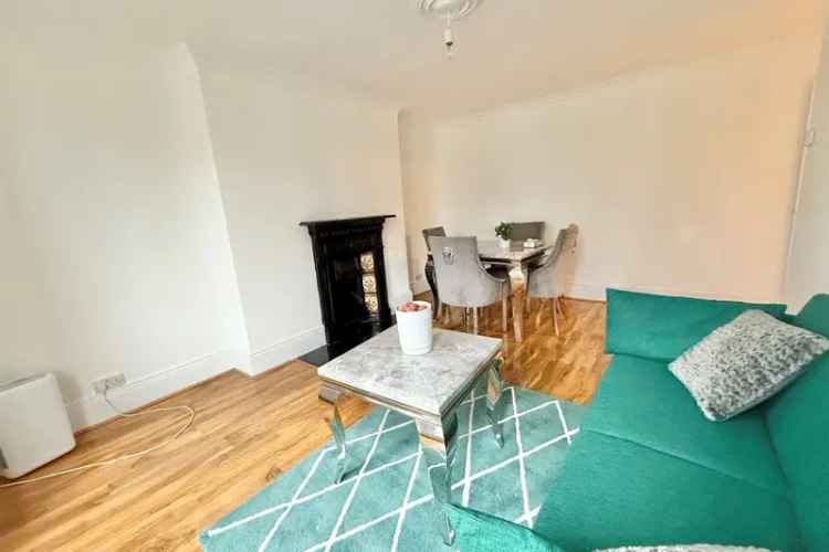 Three Bedroom Garden Flat Near Alexandra Park