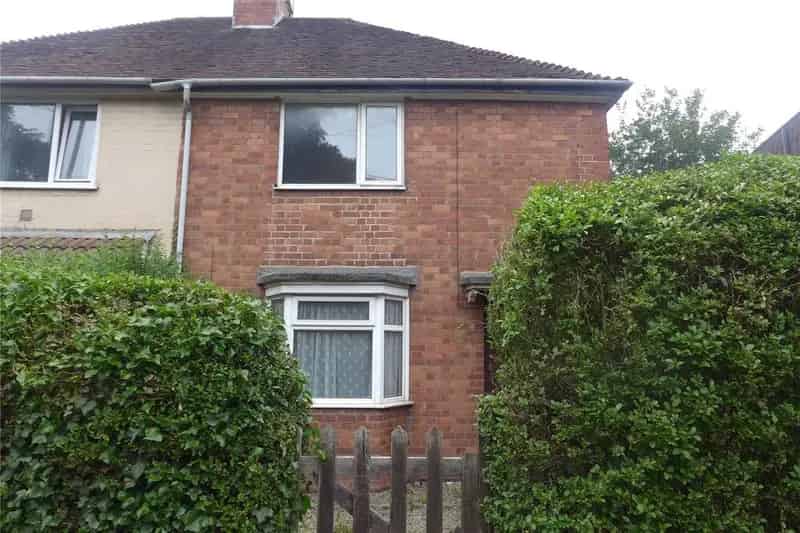 2 bedroom semi-detached house for sale