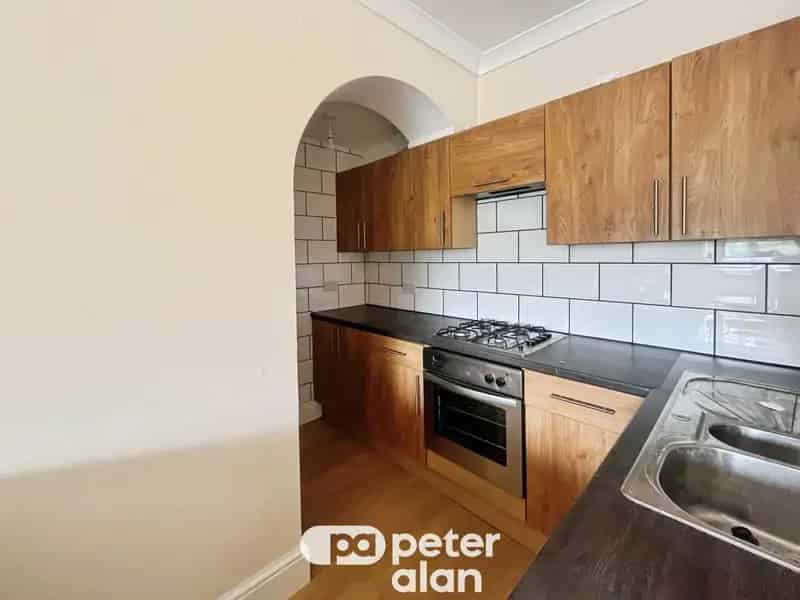 Two Bedroom Apartment Available Immediately