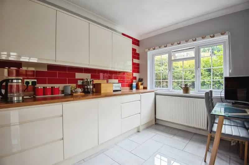 Versatile Family Home with Annexe and Extensive Gardens