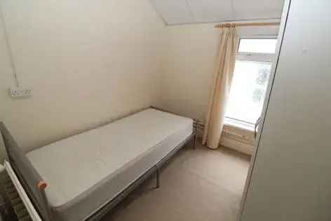 2 Bed Flat Cardiff - Available August 19th