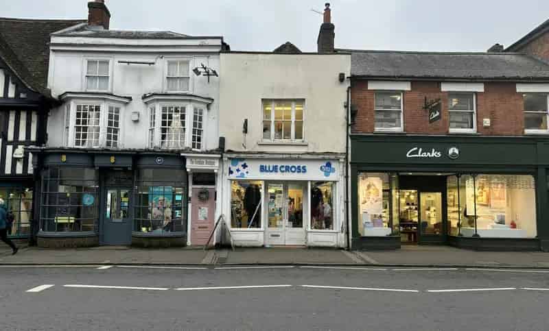 Class E Shop To Let Farnham 882 sq ft