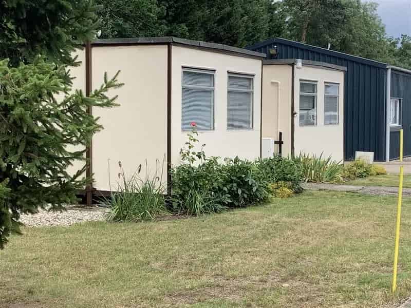 Self Contained Office 389m2 with Kitchen and WCs