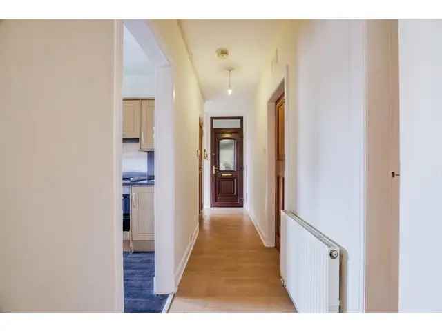 2 Bedroom Flat for Sale in Montrose