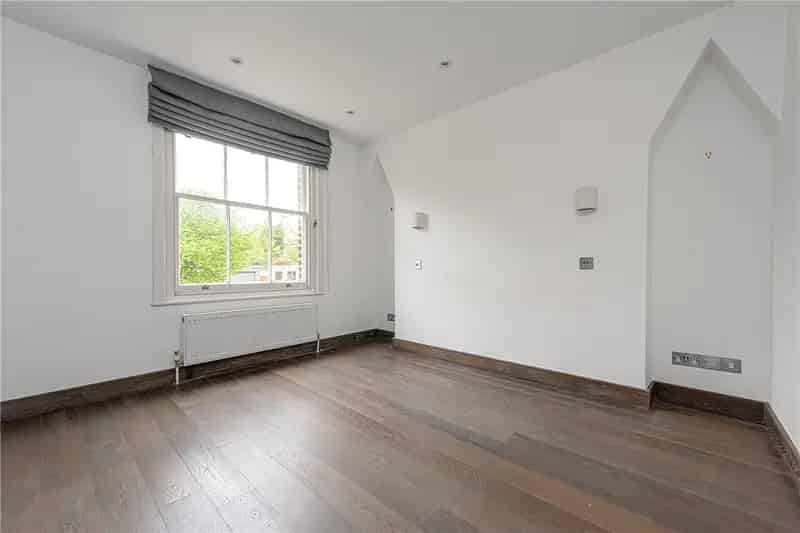 2 Bedroom Flat London - High-Standard Renovation - Private Garden