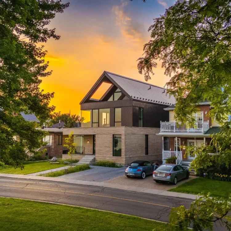 Lac St-Louis Luxury Townhouse for Sale