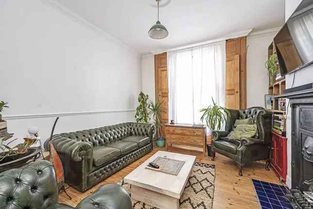 2 Bedroom House for Rent Bethnal Green Short Let Private Garden