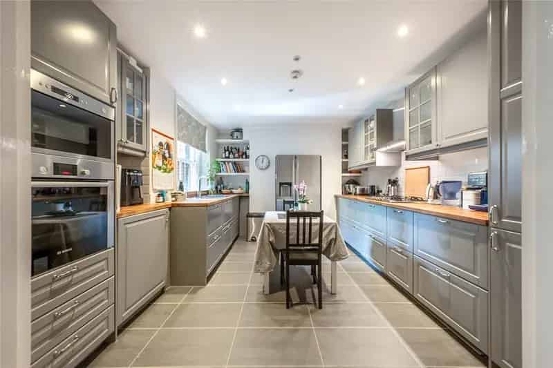 3 bedroom flat/apartment in 217 Randolph Avenue