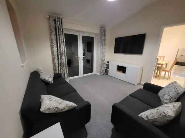  For Rent in Broxbourne, England