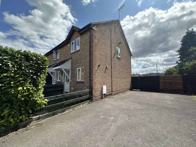 2 Bedroom House to Rent