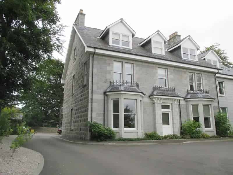 2 Bedroom Flat to Rent