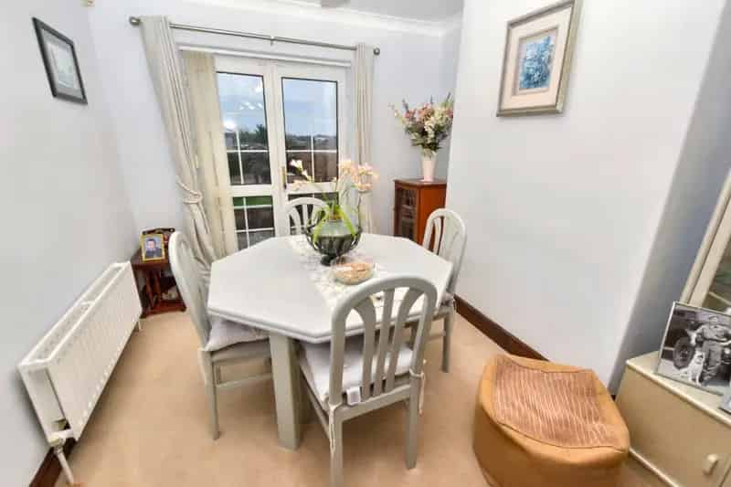 House For Sale , 2, Dragon Road, Leeds, England
