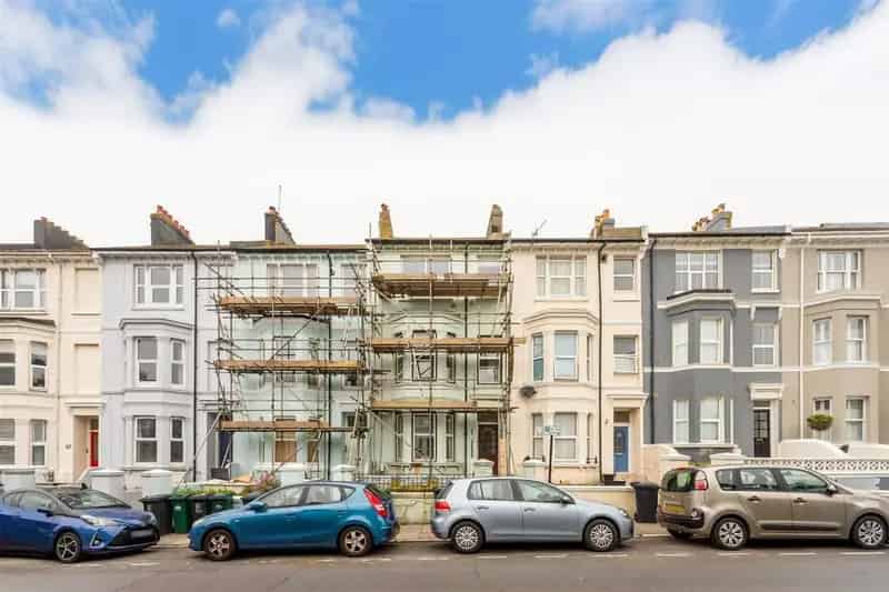 1 Bedroom Apartment for Sale